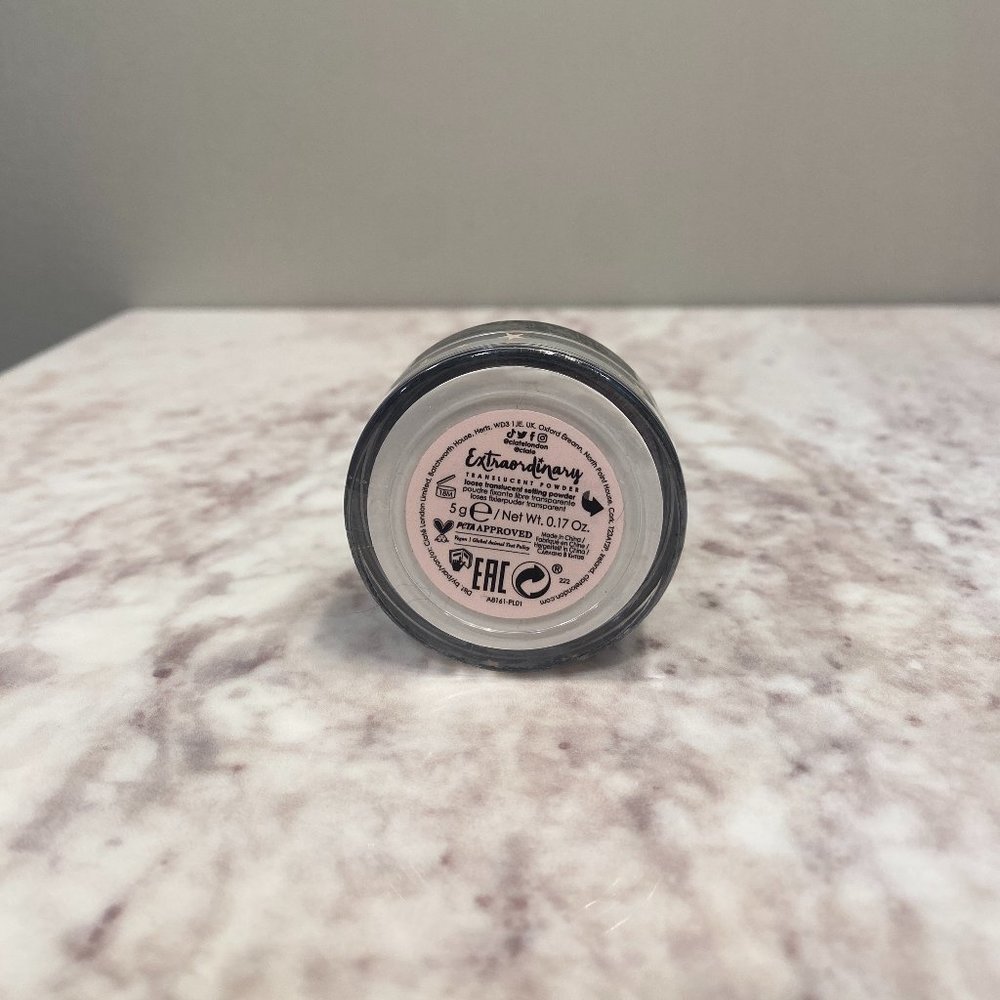 Ciate London Extraordinary Translucent Loose Setting Powder - Picture 2 of 5